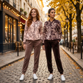 Dwie modelki welurowe dresy barokowy wzór bez torebek Ella Fashion